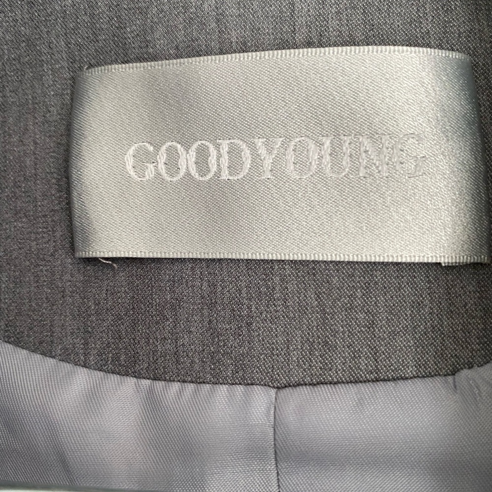 Goodyoung Two-piece women gray suit size 10